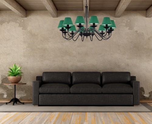 dwunastoramienny-zyrandol-w-salonie