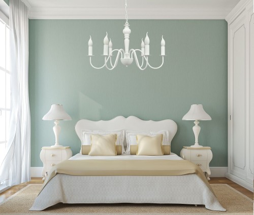 bialy-zyrandol-do-sypialni