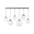 lampa-z-bialymi-kloszami-do-pokoju