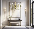 stylowy-zloty-zyrandol-w-eleganckim-domu.jpg