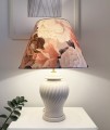 lampa-ceramiczna-z-zapalonym-abazurem.jpg